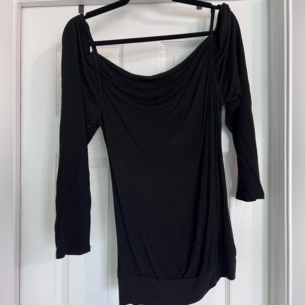 Mystree Classic Black Top, Size M